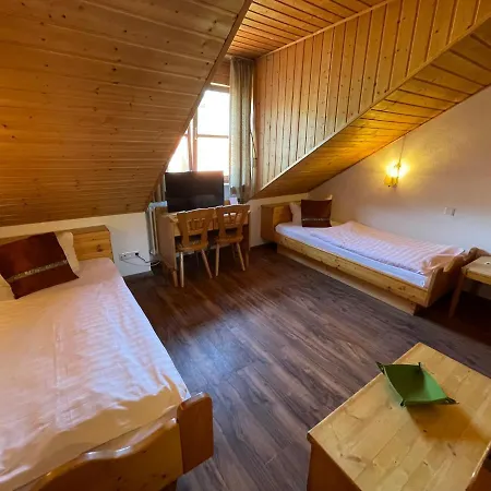 Roemercastell Wirtshaus & Отель 3*