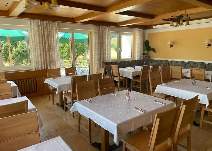 Roemercastell Wirtshaus & 3* Bohming
